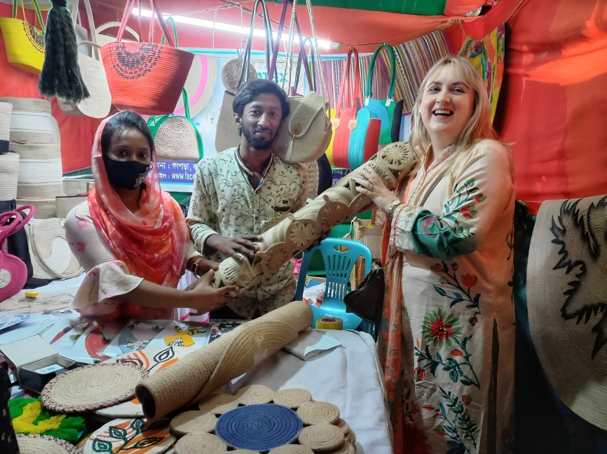 বরিশালের তানভীর: পাটকে কেন্দ্র করে এক তরুণের স্বপ্ন গড়ার গল্প story image 3